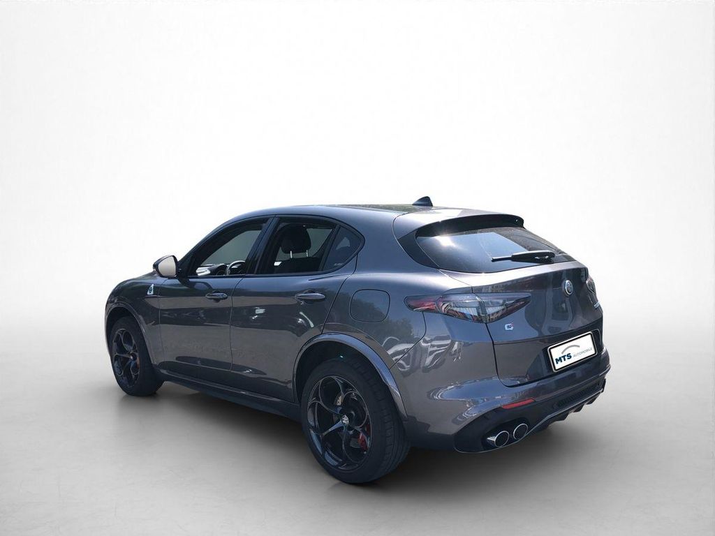 Alfa Romeo Stelvio 2022