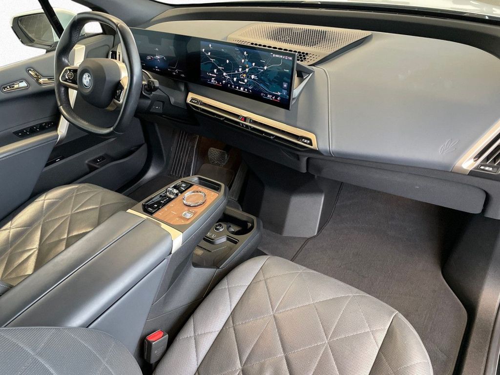BMW iX 2023
