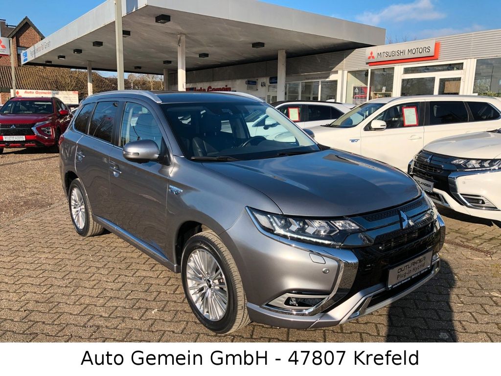 Mitsubishi Plug-in Hybrid Outlander 2021