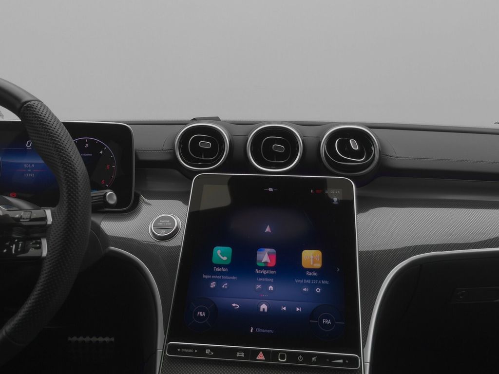 Mercedes-Benz C 300 2025