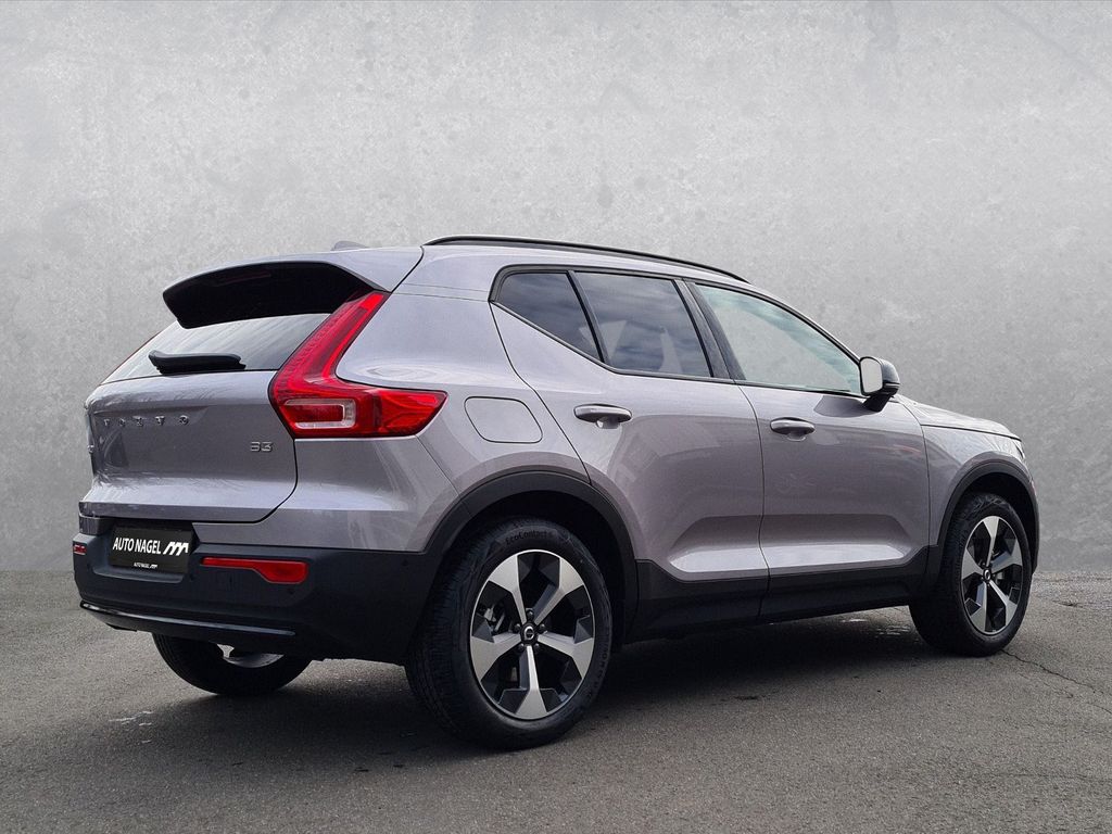 Volvo XC40 2025