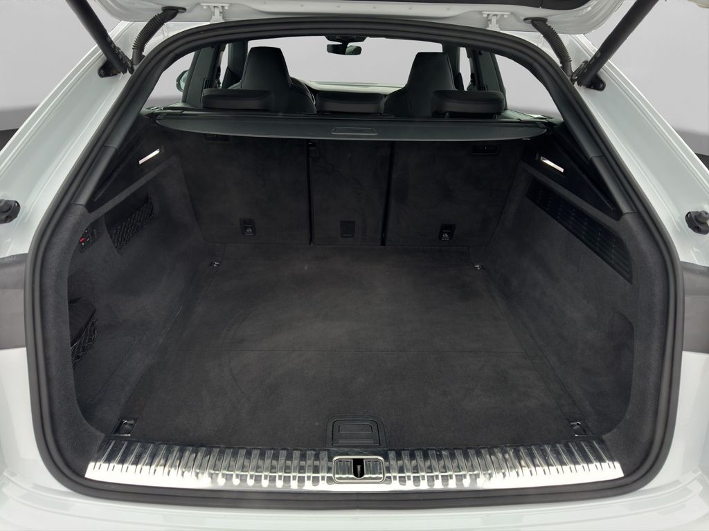 Audi RSQ8 2023