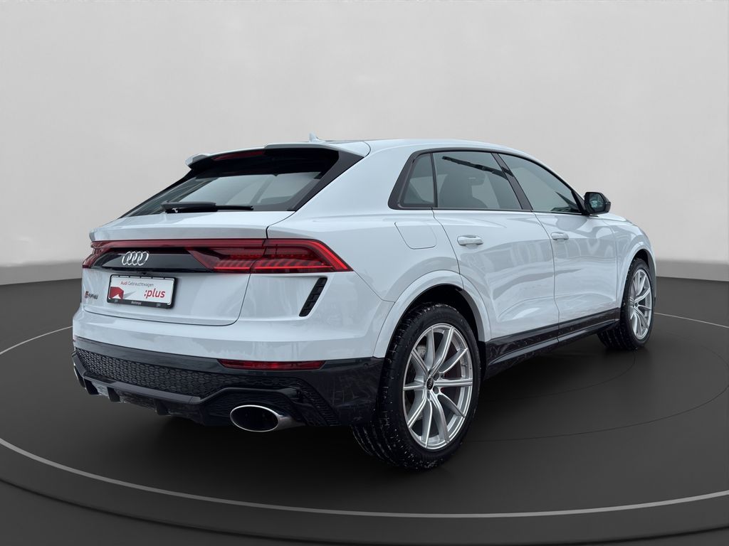 Audi RSQ8 2023