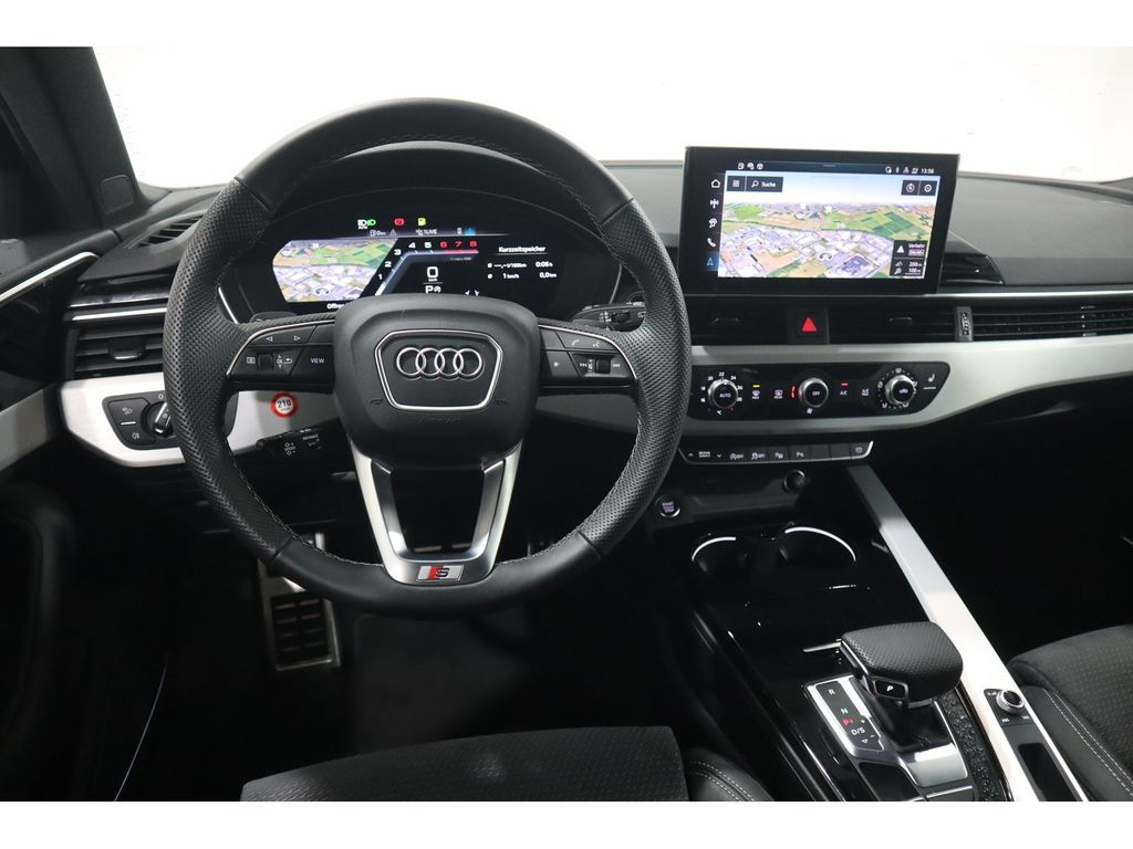 Audi A4 2024