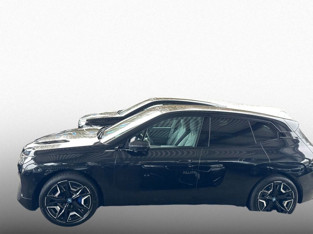 BMW iX 2023