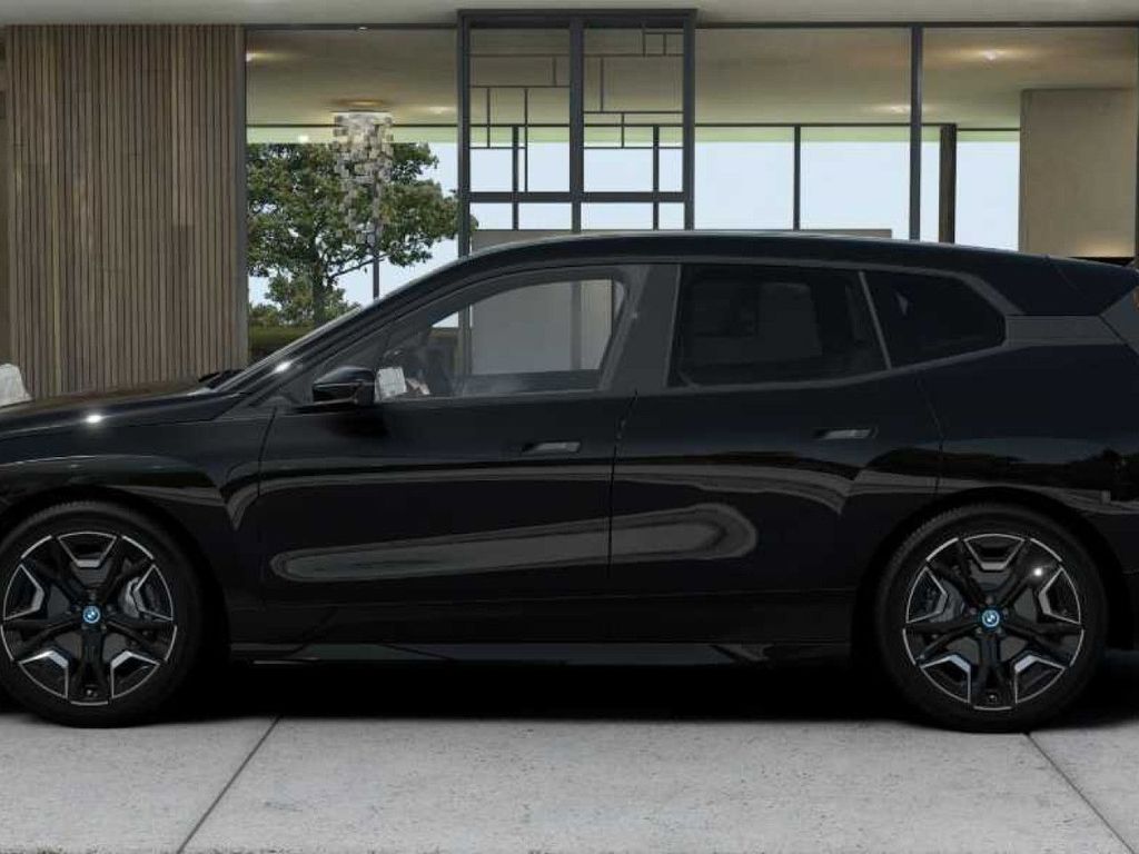 BMW iX 2023