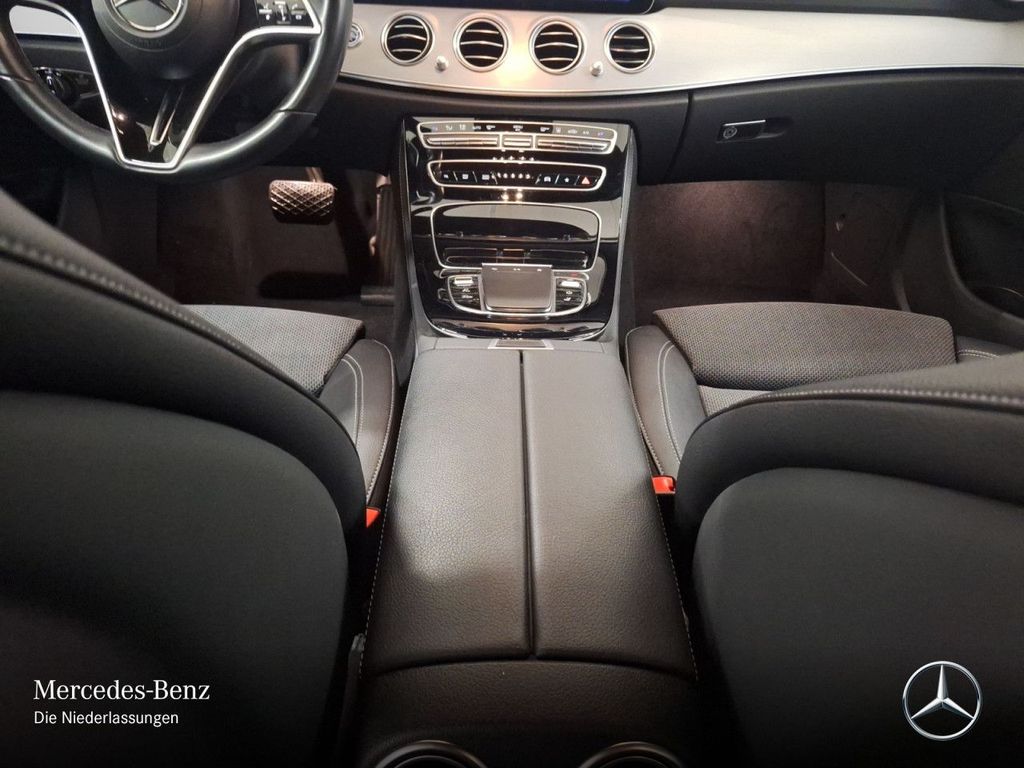 Mercedes-Benz E 300 2022