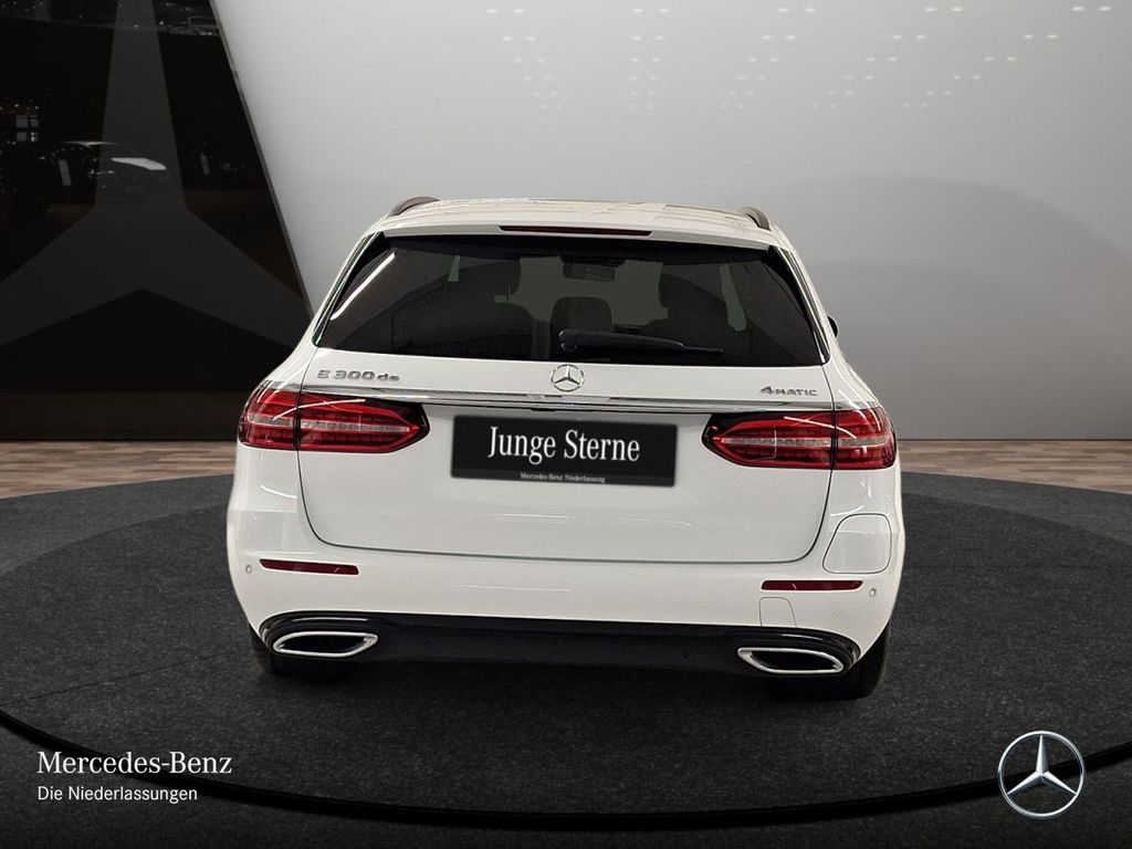 Mercedes-Benz E 300 2022