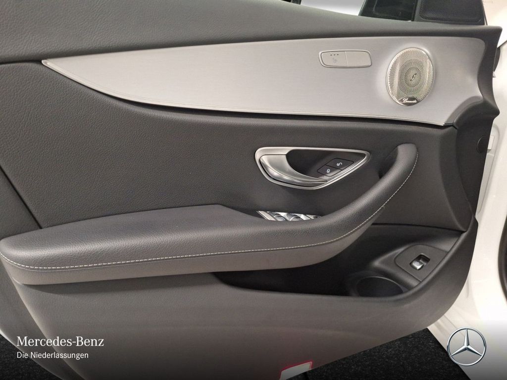 Mercedes-Benz E 300 2022