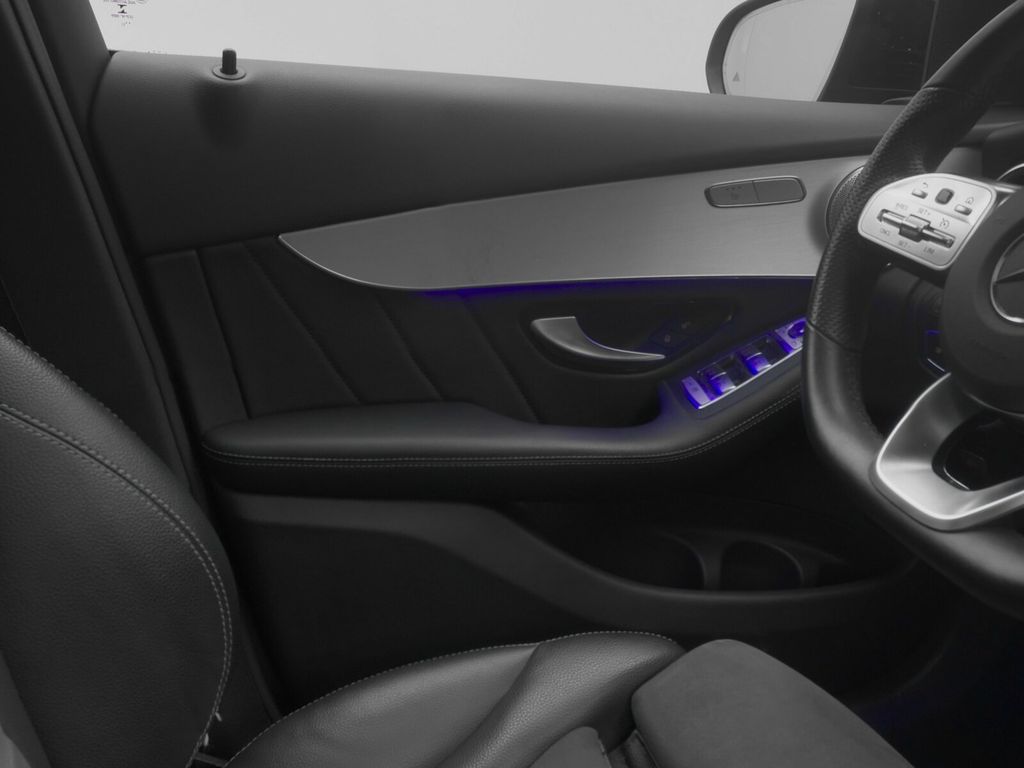 Mercedes-Benz CLA 200 2025