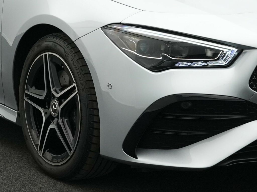 Mercedes-Benz CLA 200 2025