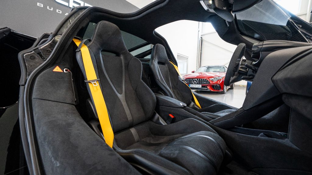 McLaren 750S 2024