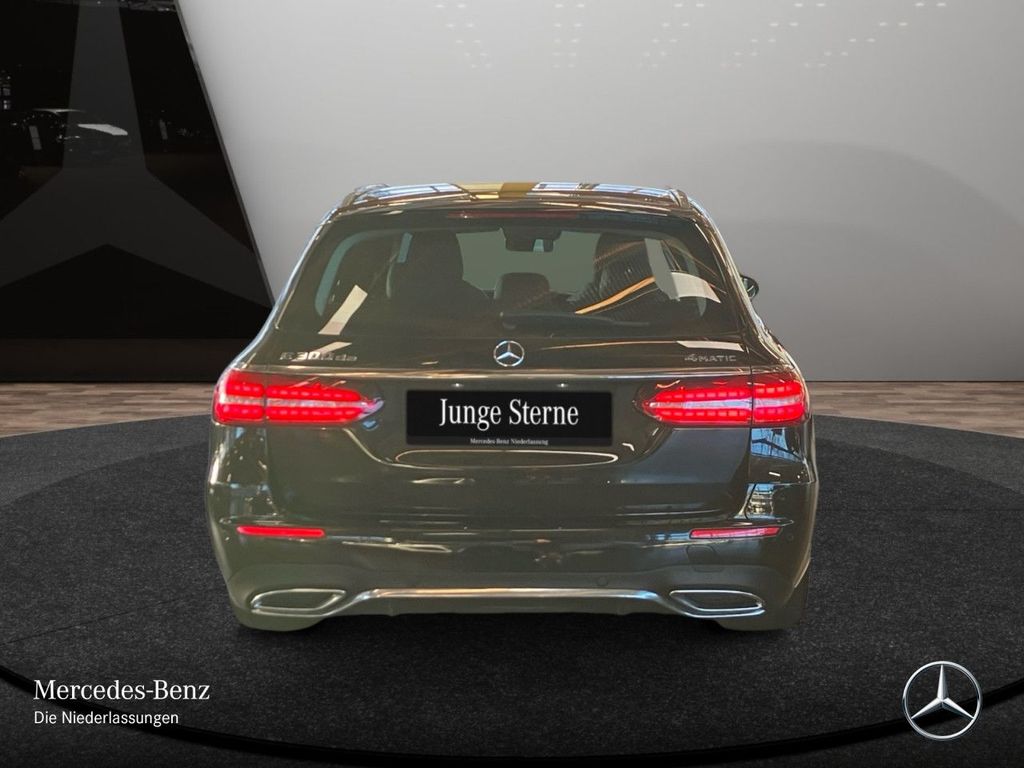 Mercedes-Benz E 300 2022