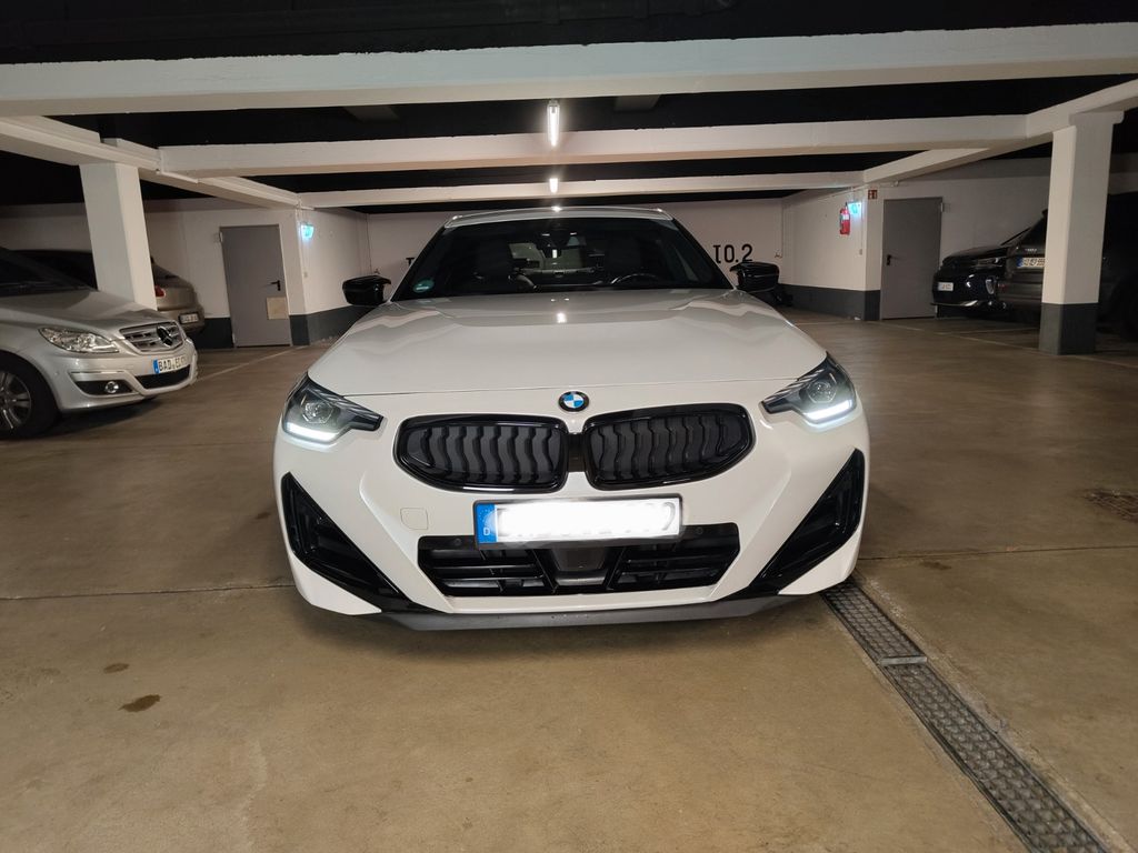 BMW M240i 2023