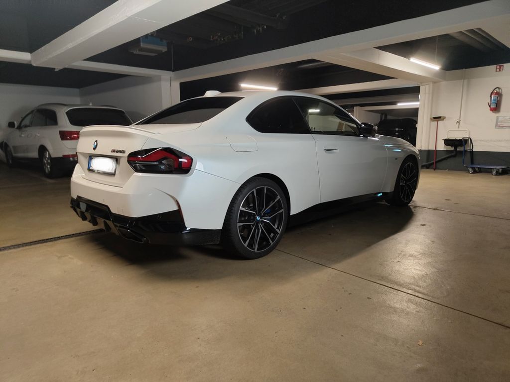 BMW M240i 2023