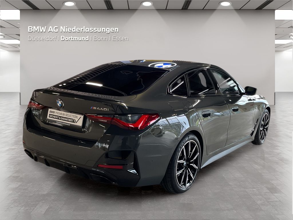 BMW M440 2022