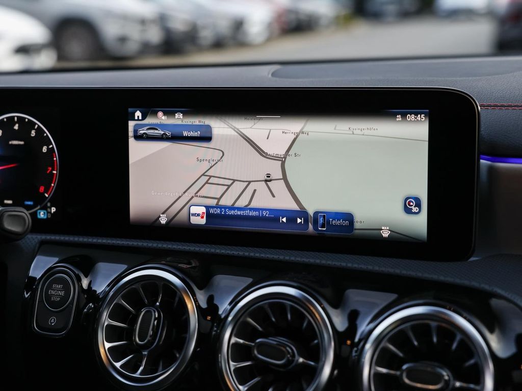 Mercedes-Benz CLA 200 2025