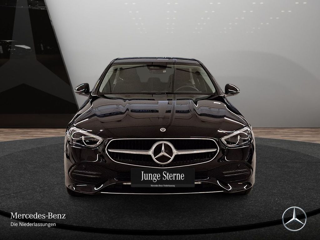 Mercedes-Benz C 200 2025