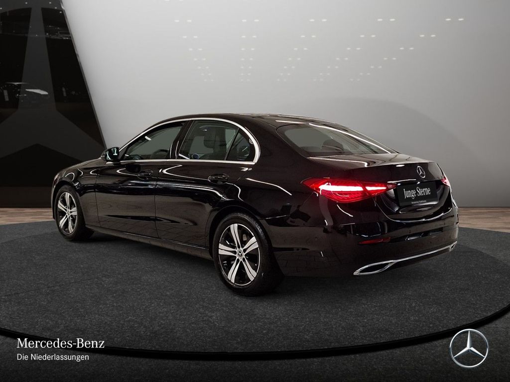 Mercedes-Benz C 200 2025