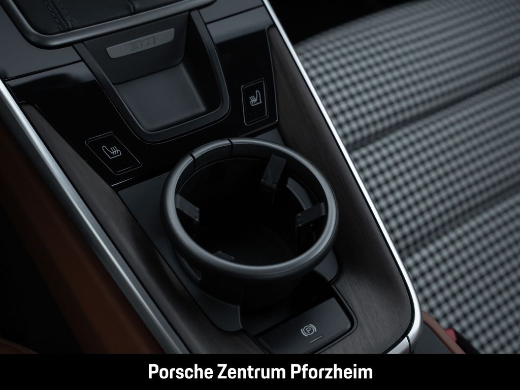 Porsche 992 2022