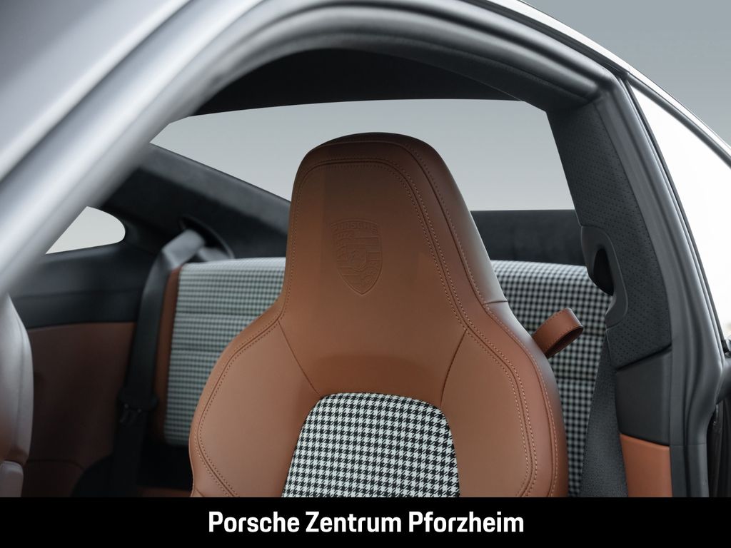 Porsche 992 2022