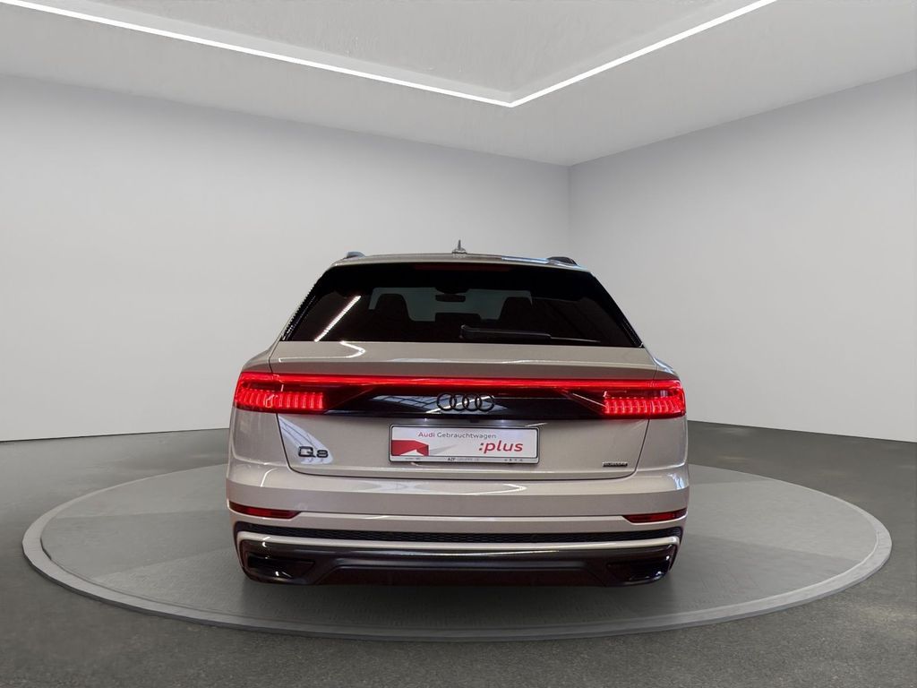 Audi Q8 2022