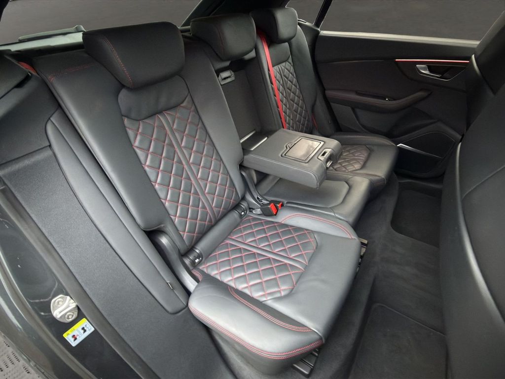 Audi SQ8 2023
