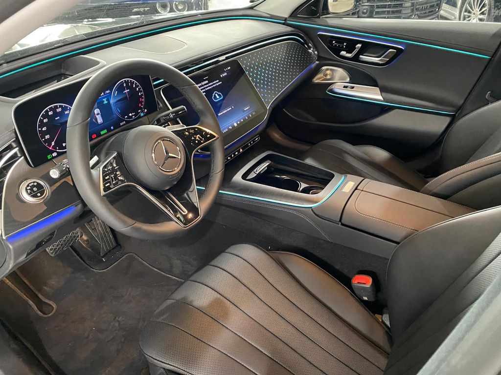 Mercedes-Benz E 300 2024