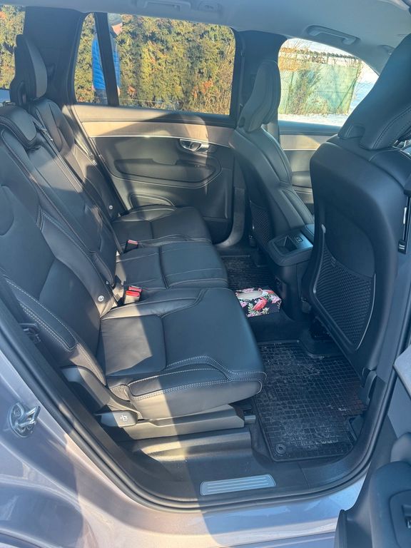 Volvo XC90 2025