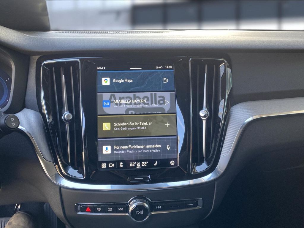 Volvo V60 Cross Country 2024