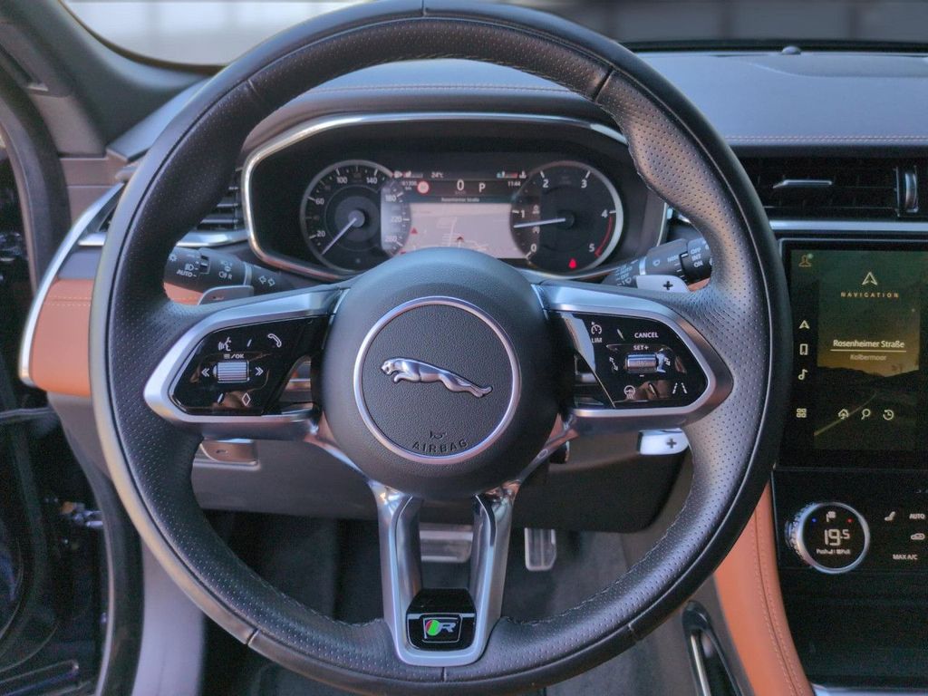 Jaguar F-Pace 2022