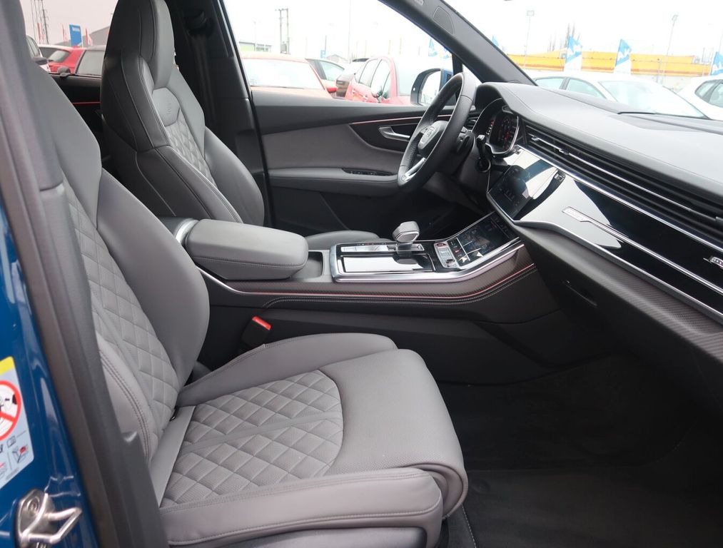 Audi SQ7 2024