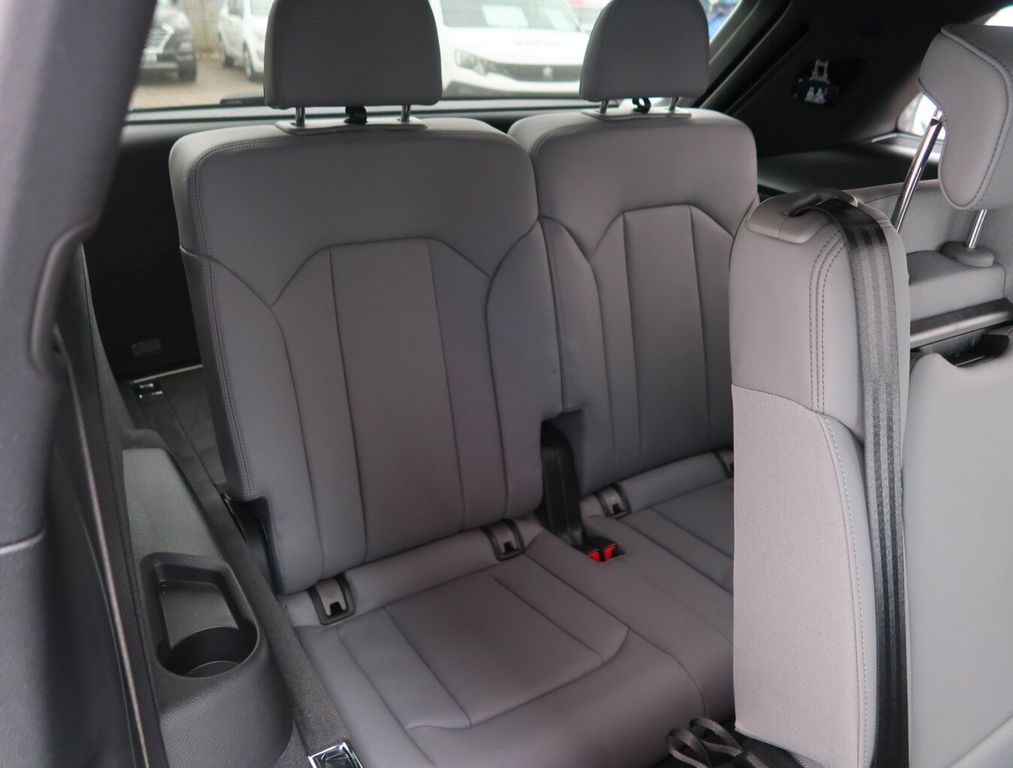 Audi SQ7 2024