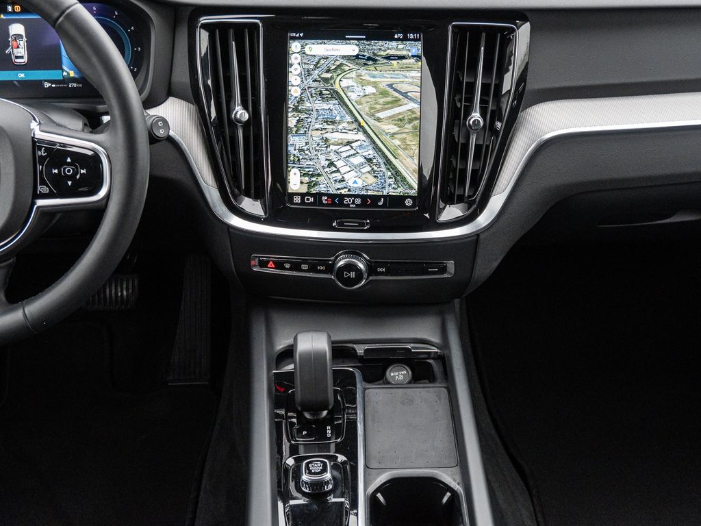 Volvo V60 Cross Country 2023