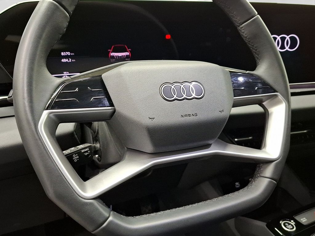 Audi Q6 e-tron 2025