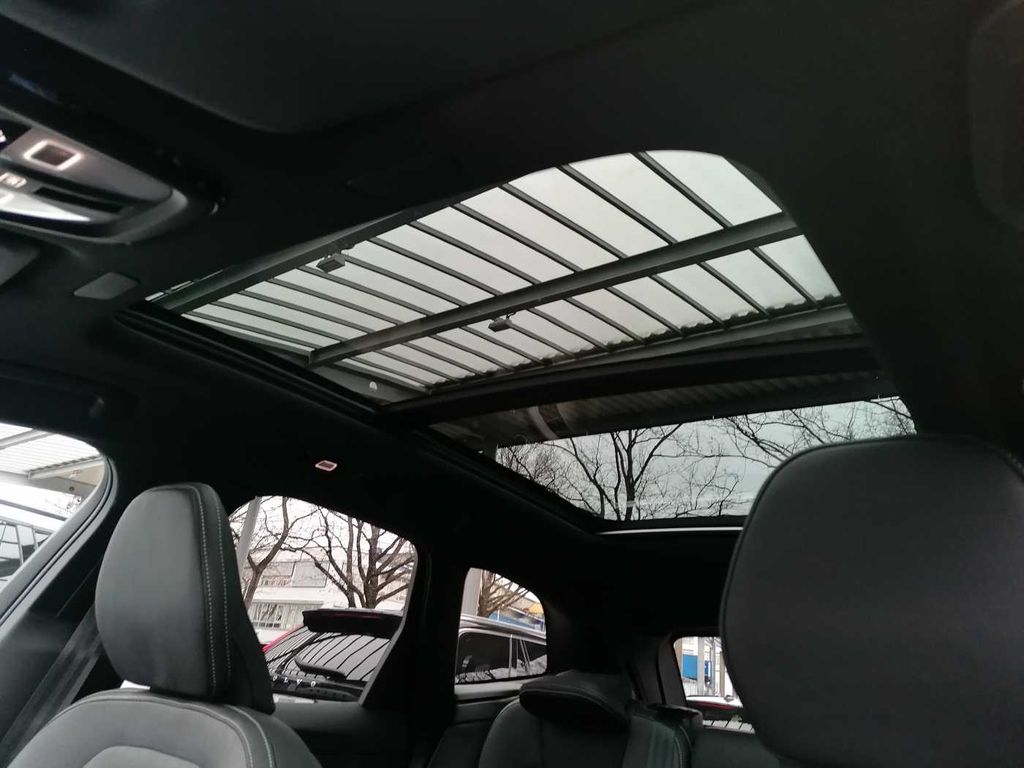Volvo XC60 2025
