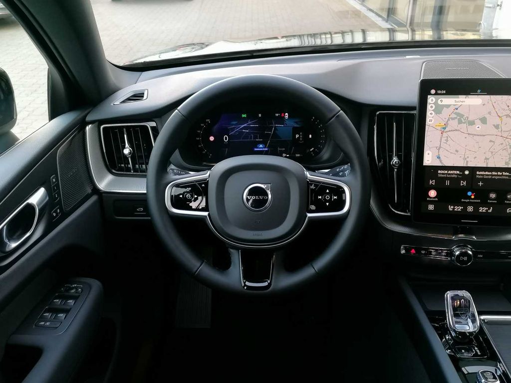 Volvo XC60 2025