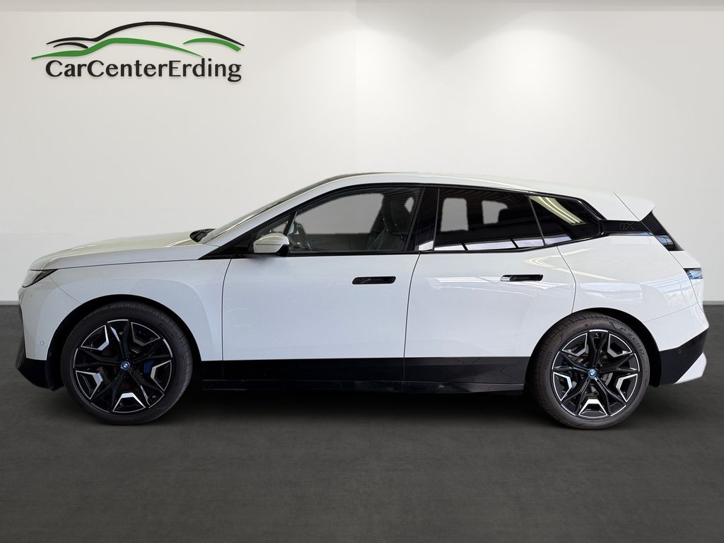 BMW iX 2021