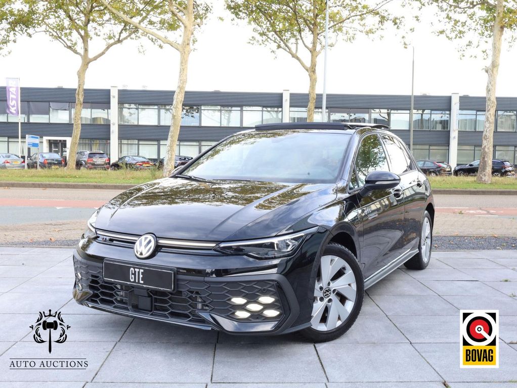 Volkswagen Golf 2025