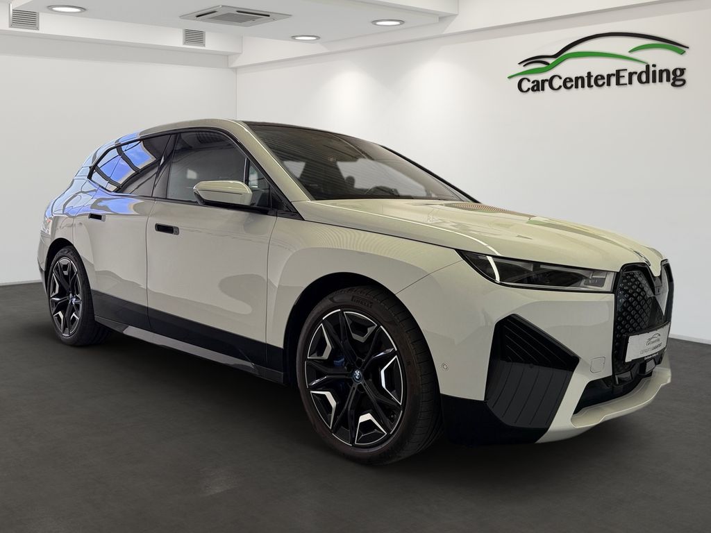 BMW iX 2021