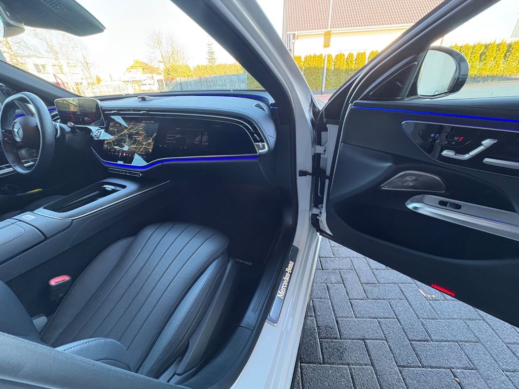 Mercedes-Benz E 300 2025