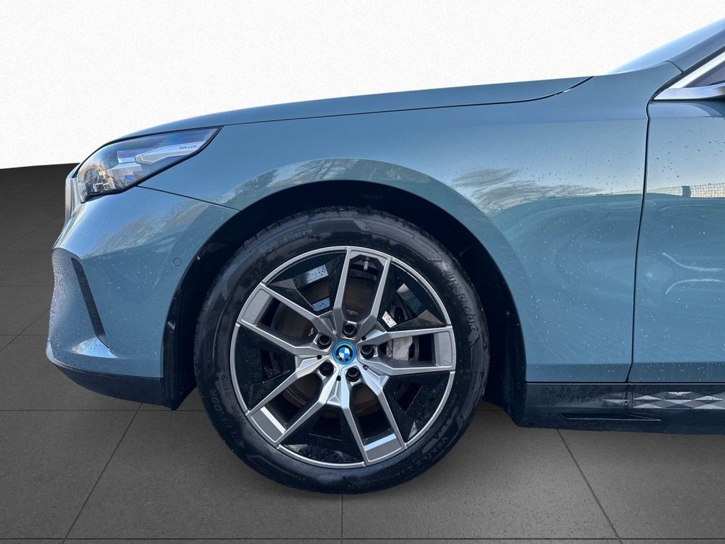 BMW i5 2024