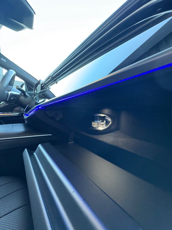 Mercedes-Benz E 300 2025