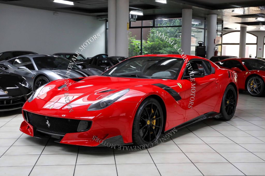Ferrari F12 2015