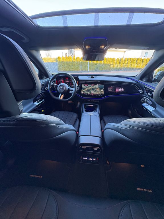 Mercedes-Benz E 300 2025