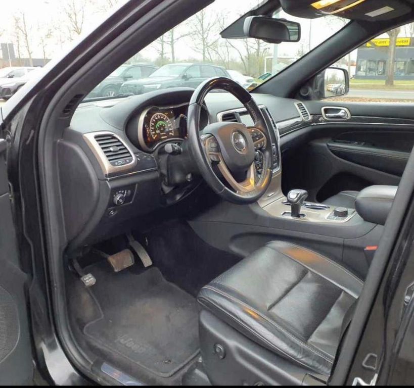 Jeep Grand Cherokee 2016