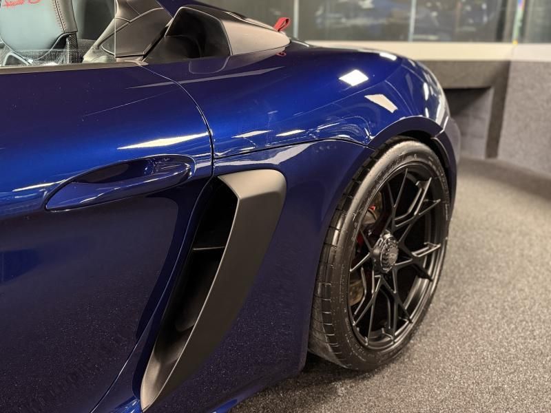 Porsche Boxster 2025