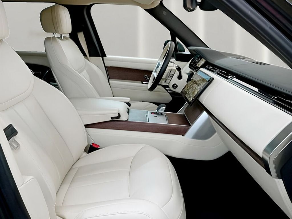 Land Rover Range Rover 2024