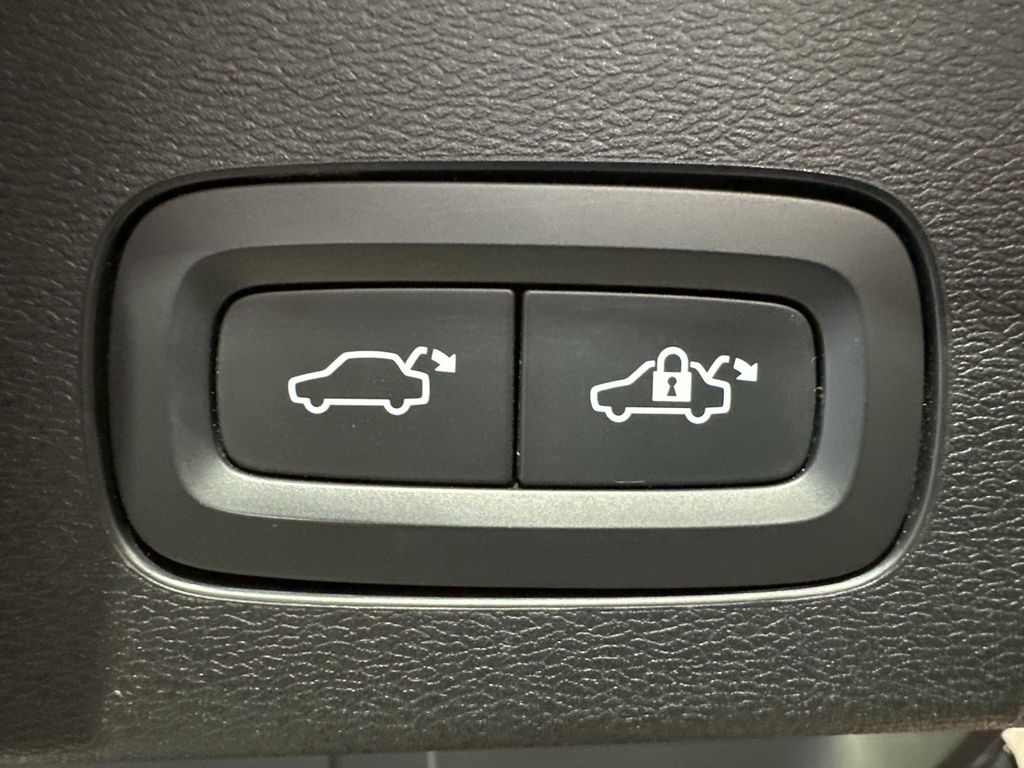 Volvo V60 2022
