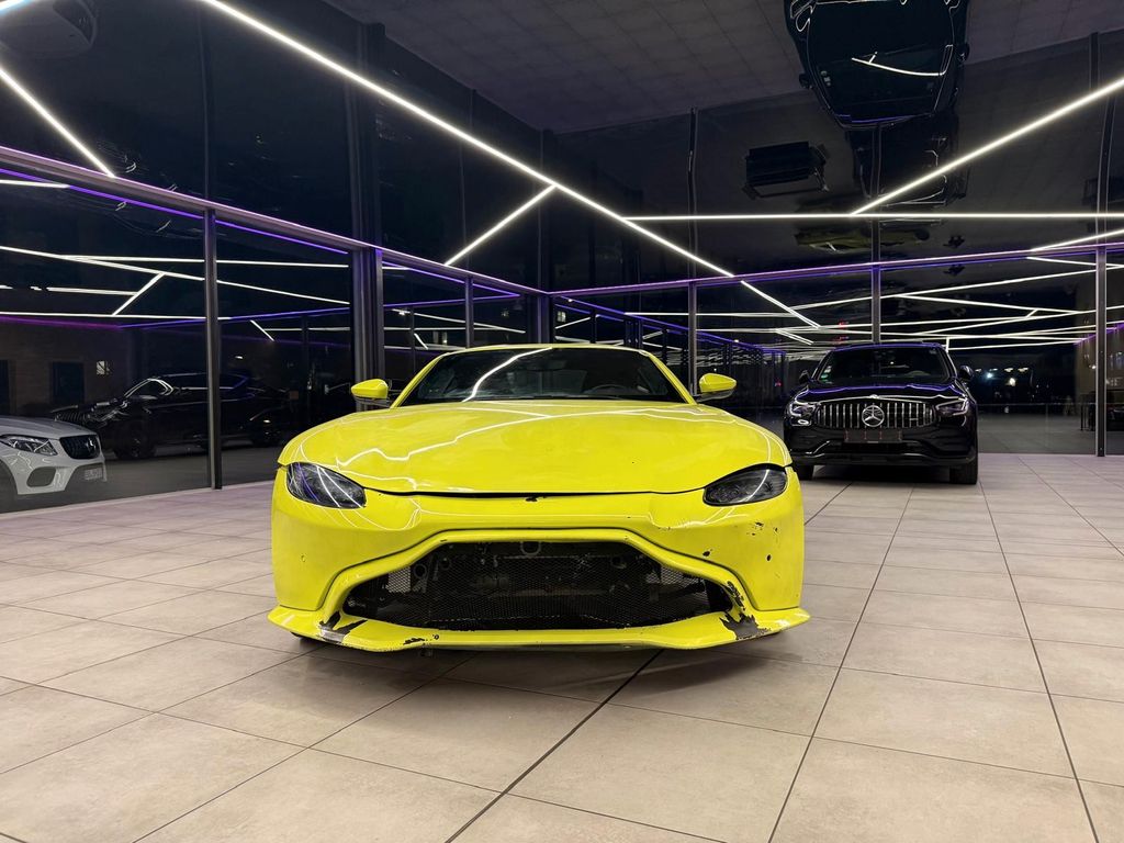 Aston Martin V8 Vantage 2020